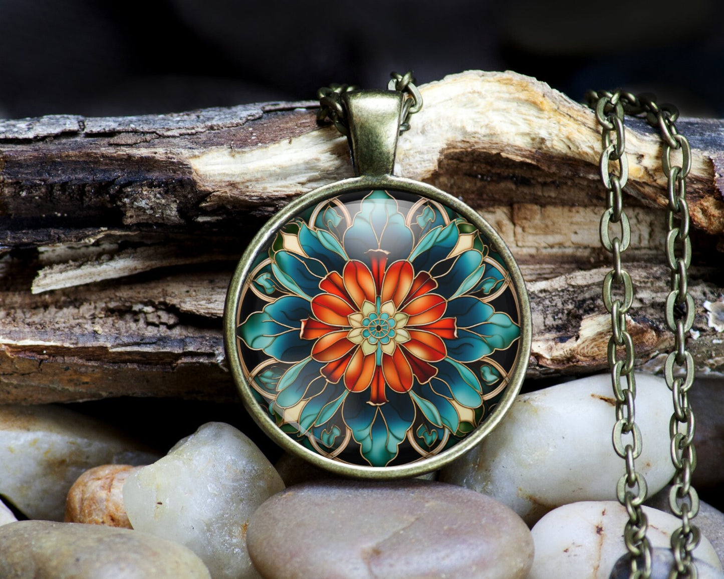 Art Deco Style Floral Motif Necklace